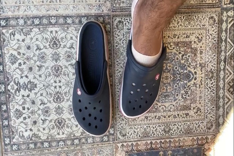 Crocs Ne İle Yapıştırılır?