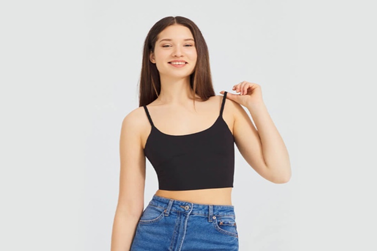 Crop Top Kimlere Yakışır?