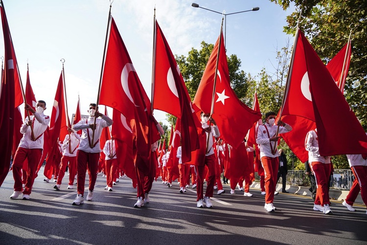 Cumhuriyet Bayramı Milli Bayram Mıdır?