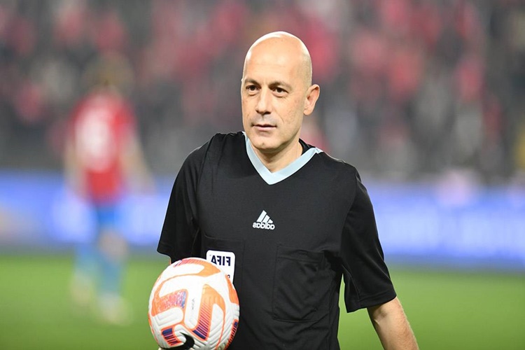 Cüneyt Çakır Neden Hakemlikten Atıldı?