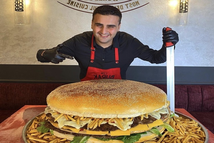 CZN Burak Ne Kadar Kazanıyor?
