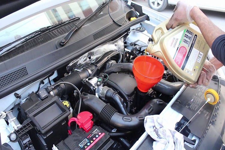 Dacia Sandero Hangi Yağ Kullanılır?