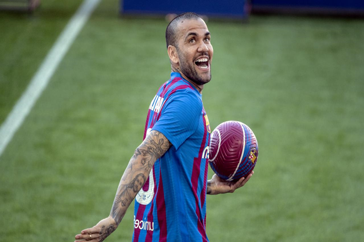 Dani Alves Dünya Kupası Kazandı Mı?