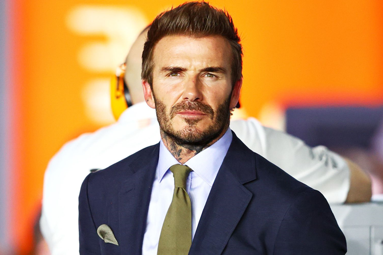 David Beckham Saç Ektirdi Mi?