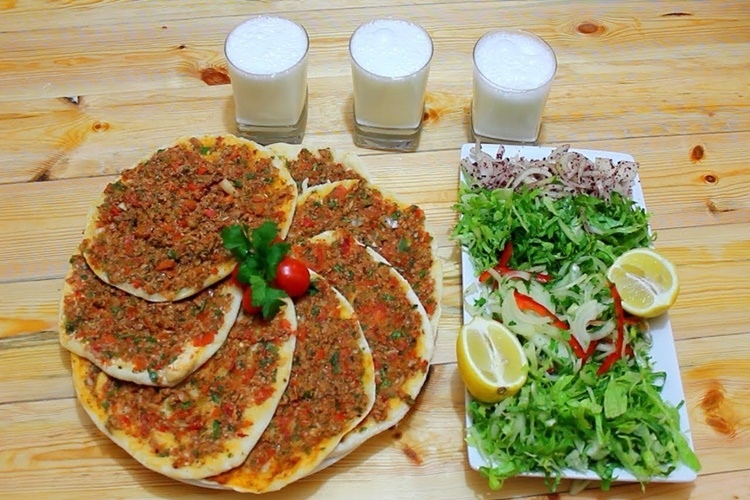 Davul Fırında Lahmacun Pişer Mi?