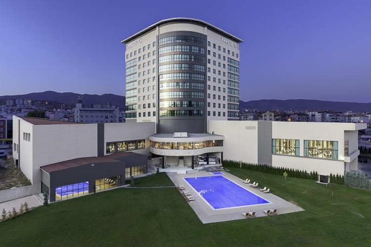 Dedeman Otel Sahibi Kim?