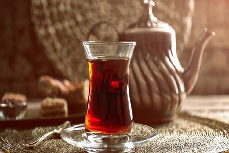 Demlikte Çay Nasıl Demlenir?