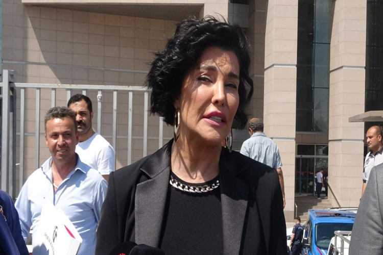 Deniz Akkaya'nın Kızı Kimden?