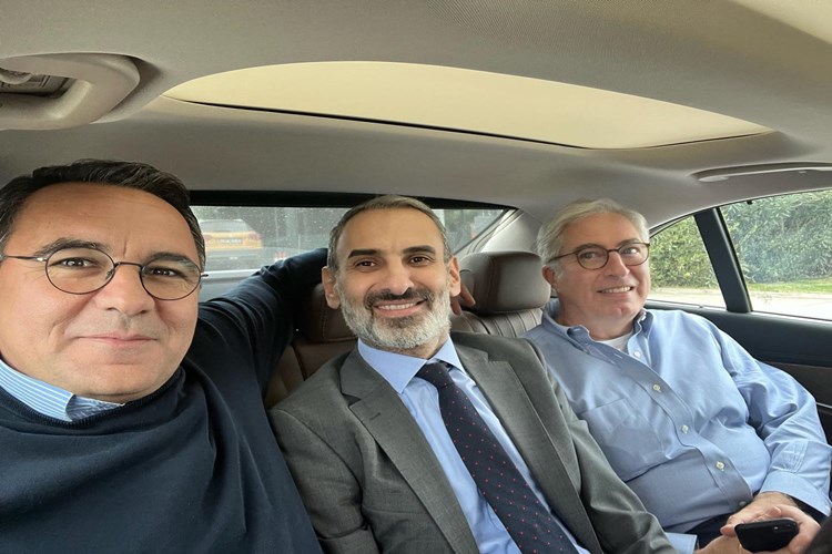 Deniz Zeyrek Evli Mi?