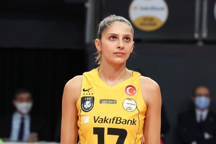 Derya Cebecioğlu Hangi Liseden Mezun?