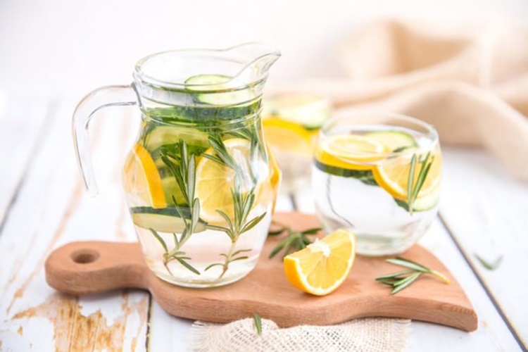 Detoks Suyu Adeti Geciktirir Mi?