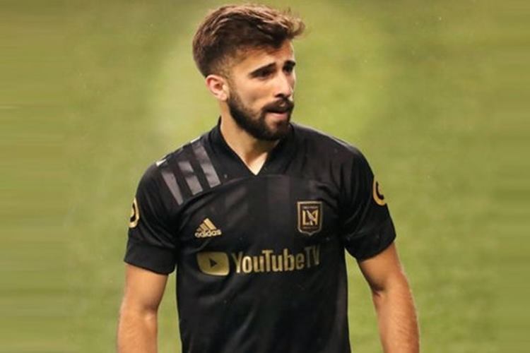 Diego Rossi Kimdir?