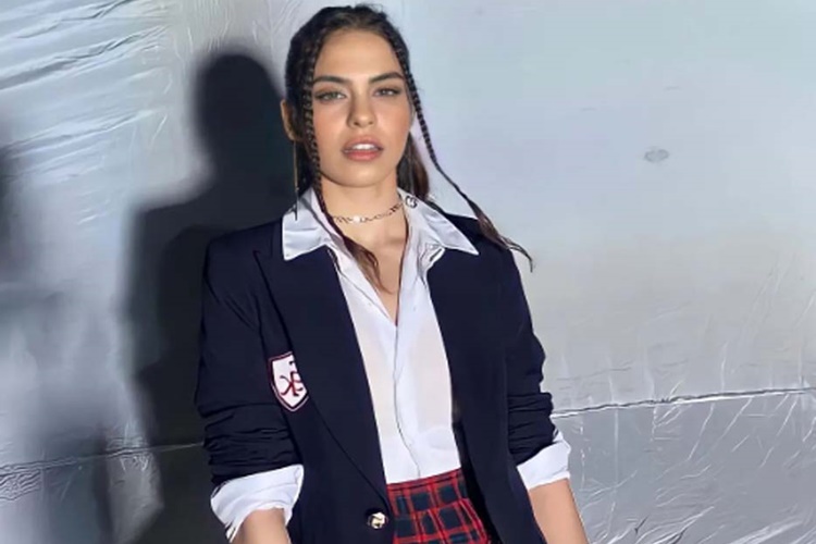 Dilara Sümbül Estetik Yaptırdı Mı?
