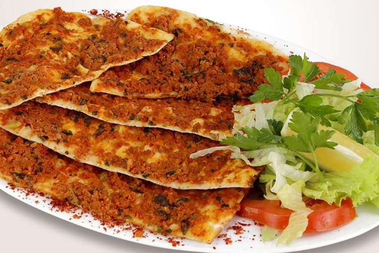 Diş Teli Varken Lahmacun Yenir Mi?