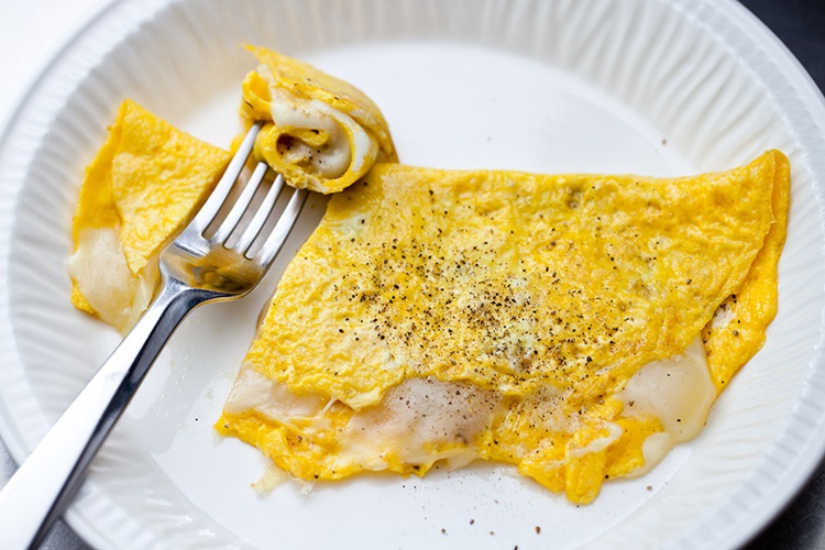 Diyette Haşlanmış Yumurta Mı Omlet Mi Yenmelidir?