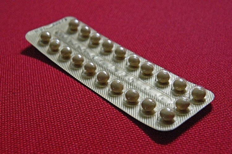 Doğum Kontrol Hapı Kullanırken Adet Nasıl Geciktirilir?