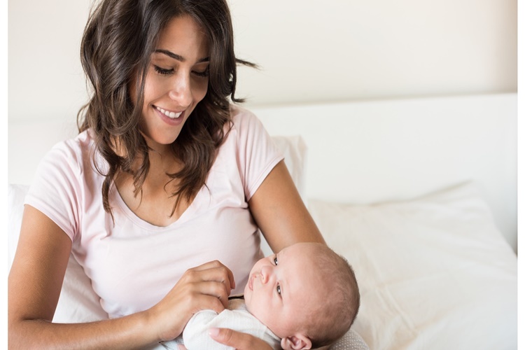 Doğumdan Sonra Göğüs Ucu Yarasına Ne