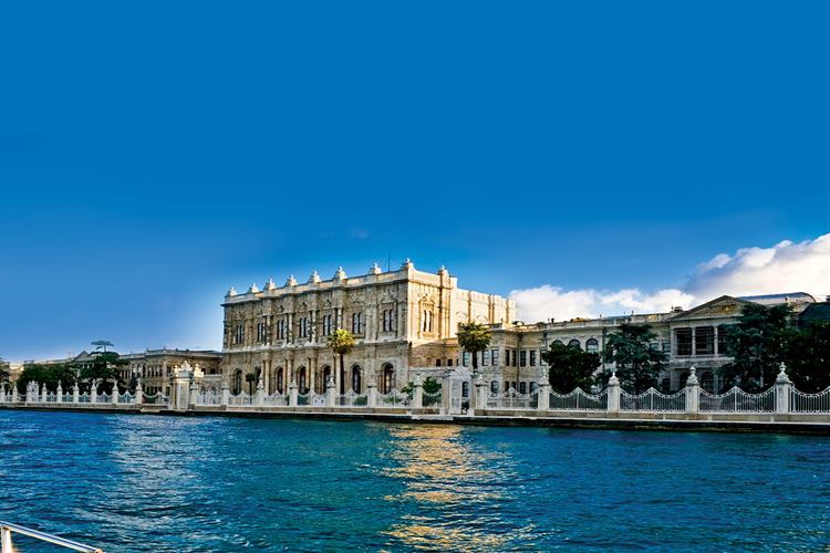 Dolmabahçe Sarayı Bayramda Açık Mı?