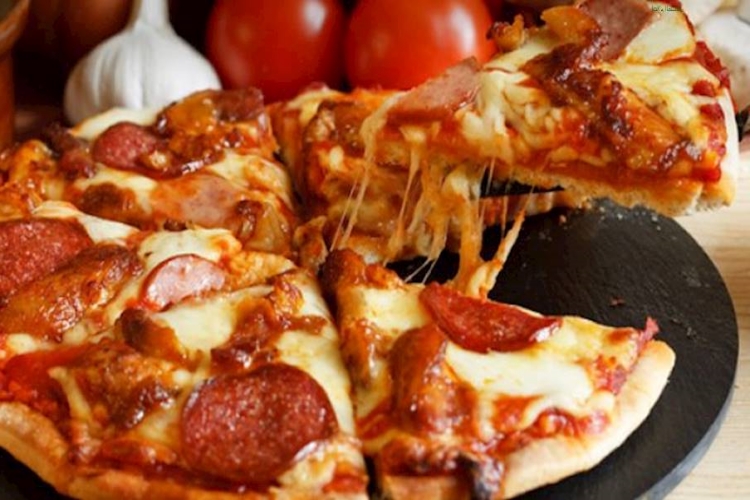 Dondurulmuş Pizza Çözüldükten Sonra Tekrar Dondurulur Mu?