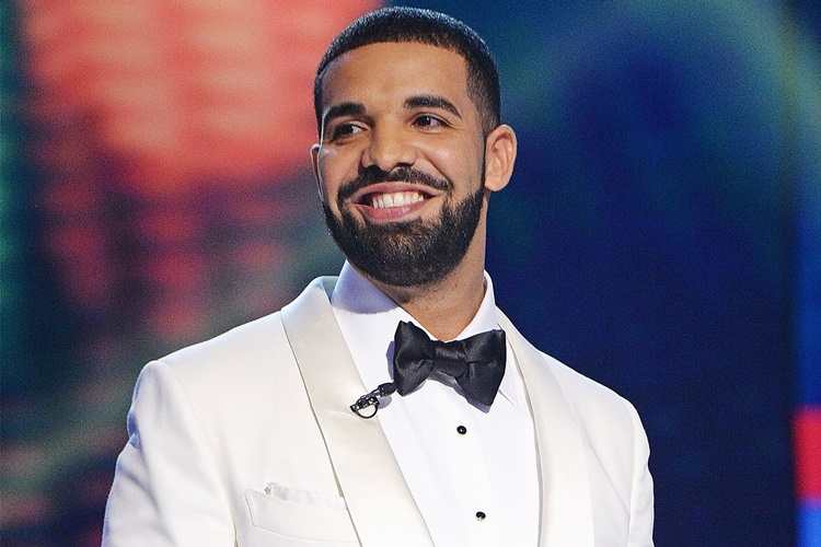 Does Drake Have Siblings