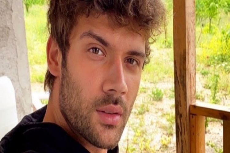 Duy Beni Dizisinin Kanat’ı Caner Topçu Hakkında Merak Edilenler