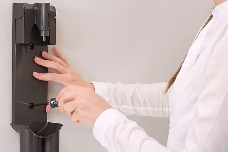 Dyson V8 Nasıl Şarj Edilir?
