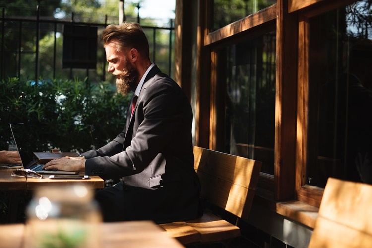 E Devletten Parti Üyeliği Silinir Mi?