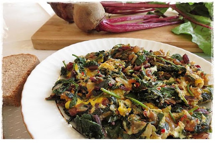 Ebegümeci Salatası Tarifi Nedir?