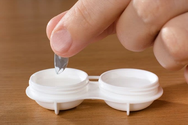 Eczanede Lens Kutusu Satılır Mı?