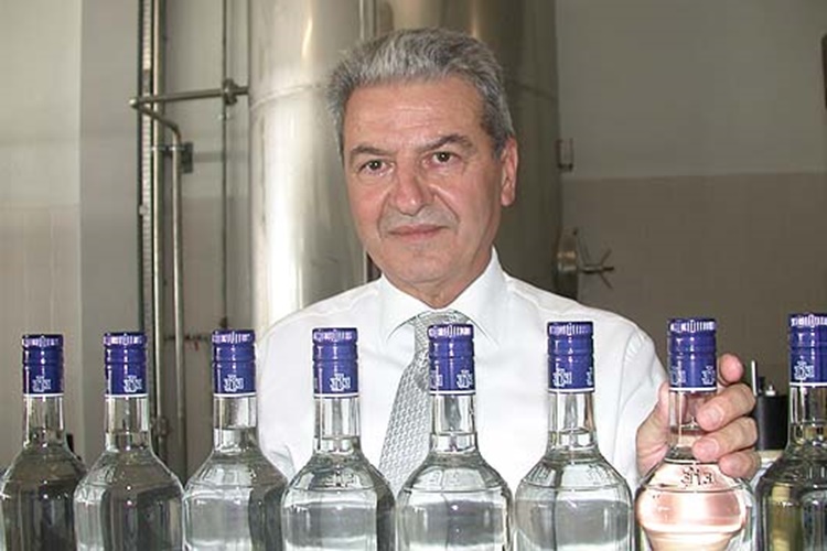 Efe Rakının Sahibi Kim?