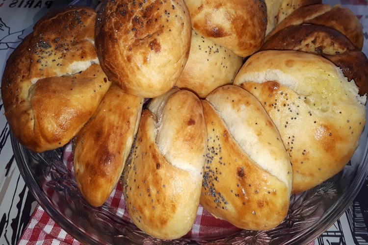 Ekşi Maya İle Poğaça Yapılır Mı?