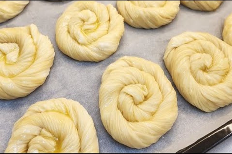 El Açması Börek Neden Sert Olur?