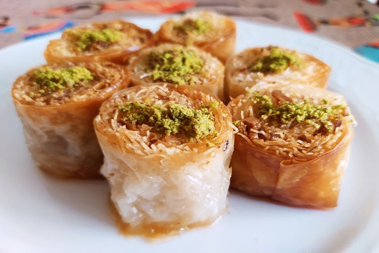 El Açması Kadayıf Sarması Nasıl Yapılır?