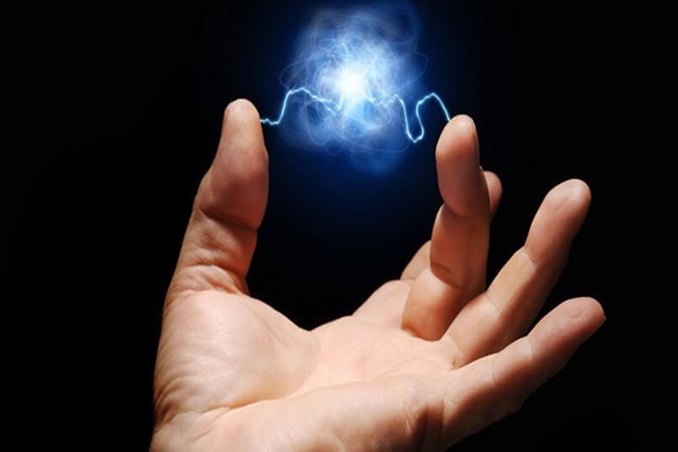 Elektrik Kıvılcımı Neden Mavidir?