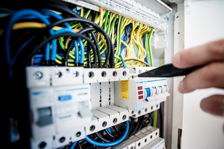 Elektrik Ne Zaman Keşfedildi?