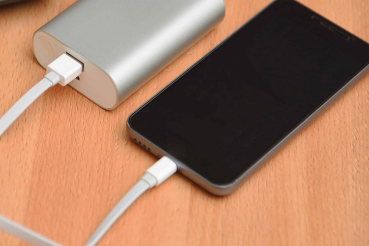 Elektrik Olmadan Telefon Nasıl Şarj Edilir?