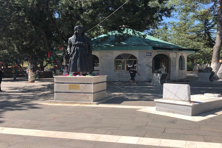 Elif Ana Türbesi Nerede?
