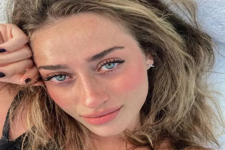 Elif Gökalp Nereli?