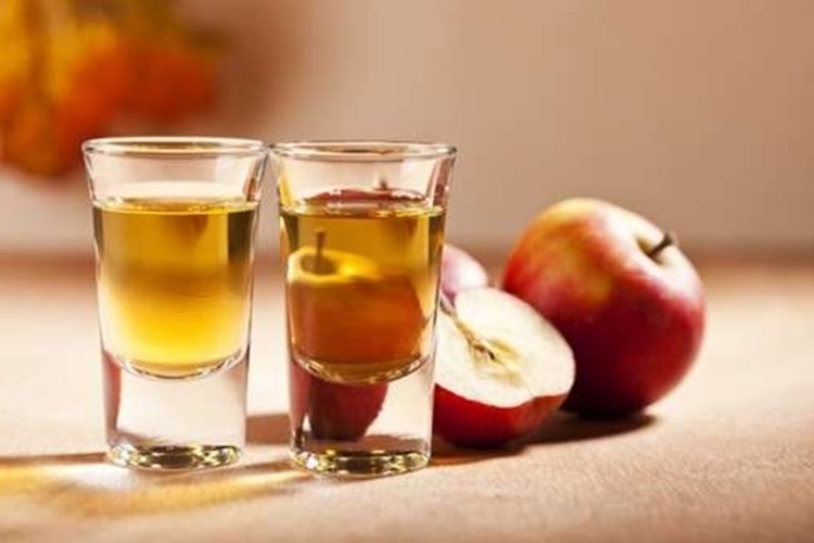 Elma Çayı Boğaz Ağrısına İyi Gelir Mi?