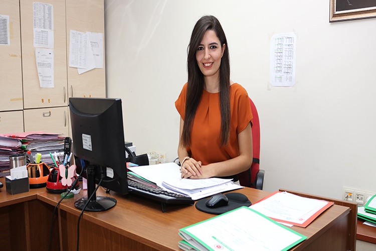 Emekli Zabıt Katibi Yeşil Pasaport Alabilir Mi?