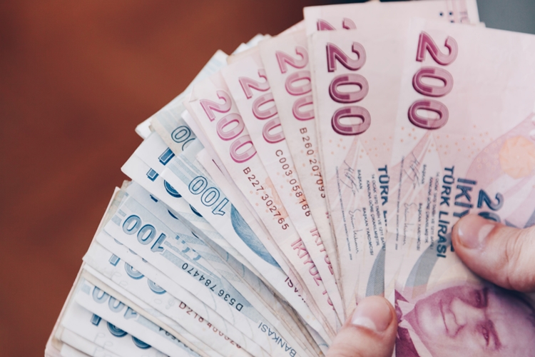 Emeklilere Müjde: Yeni Zam ve İkramiye Tarihleri Belli Oldu!