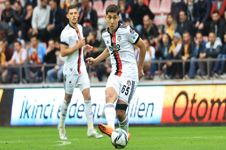 Emirhan İlkhan Annesi Kimdir?