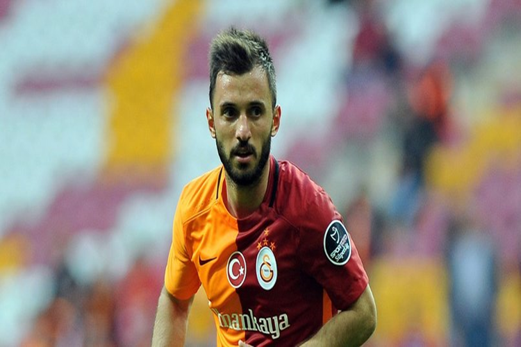 Emre Çolak Annesi Kim?