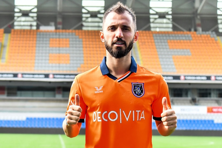 Emre Çolak Sevgilileri Kimdir?