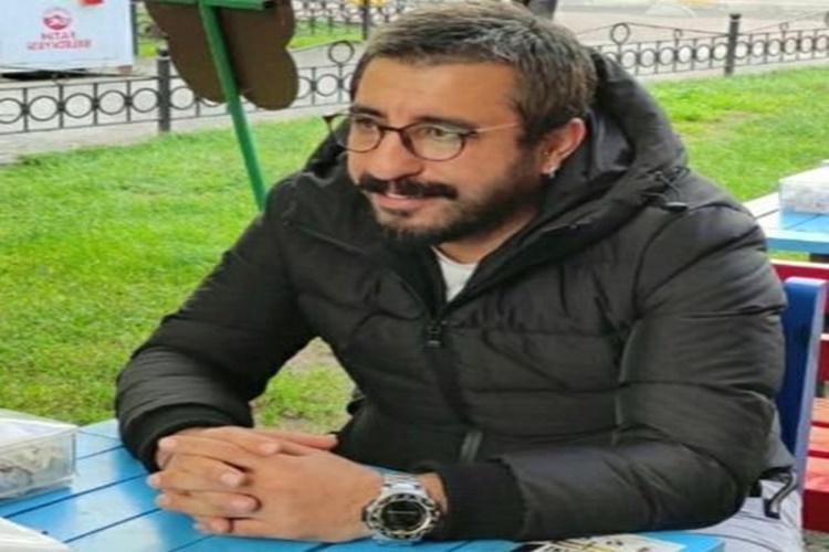 Emre Erçiş Hangi Gazetede Çalışıyor?