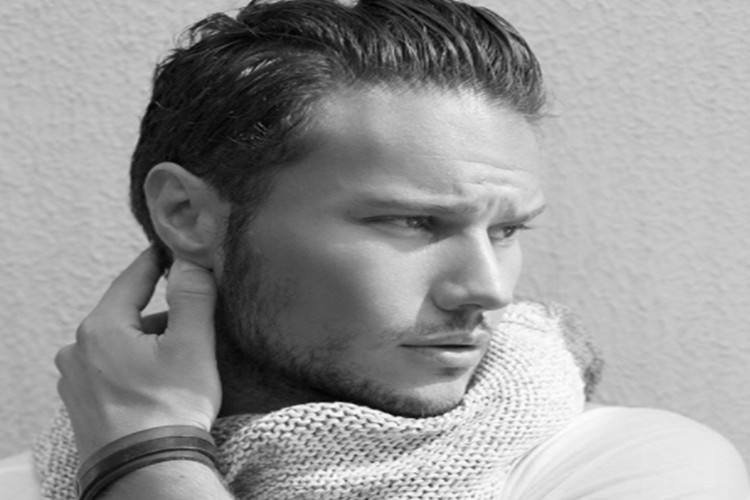 Emre İğdemir Kimdir