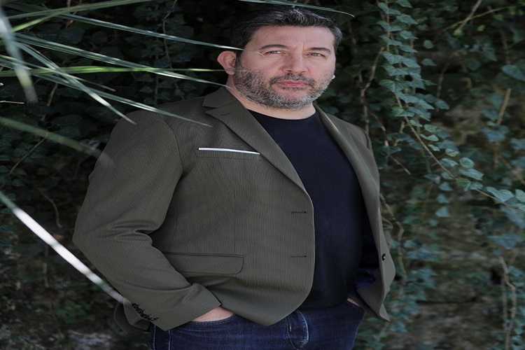 Emre Kınay ve Emine Ün Neden Boşandı?