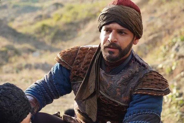 Emre Kıvılcım Sevgilisi Var Mı?