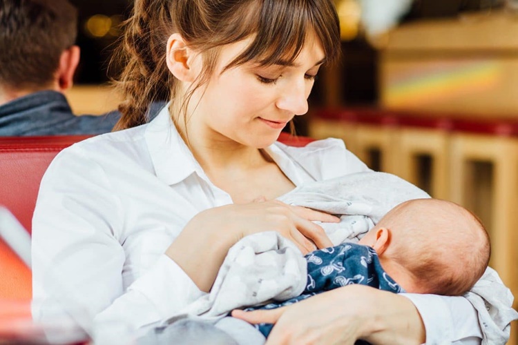 Emziren Anne Nioli Yağı Kullanabilir Mi?
