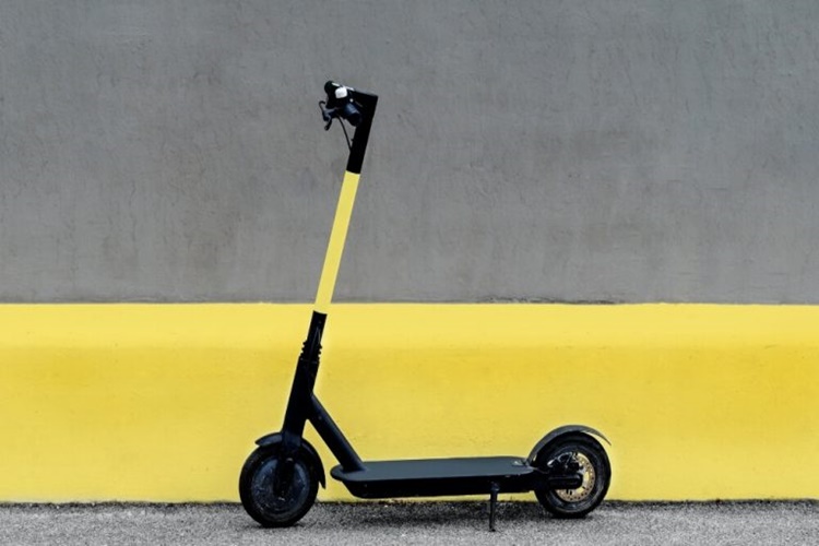 En Hızlı Elektrikli Scooter Hangisidir?